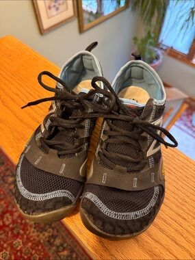 New Balance Minimus Women’s Sneakers